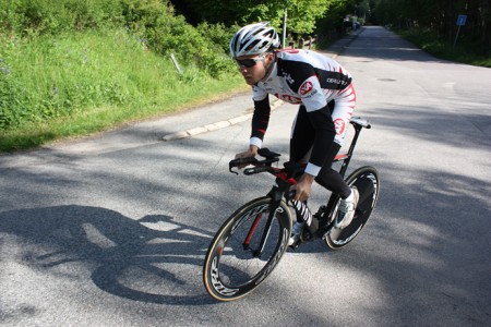 Canyon Speedmax CF 2013 - Andreas Lindén i aeroposition, tempocykel, triathloncykel