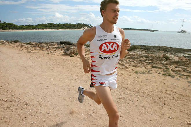 Andreas Lindén springer på Mallorca
